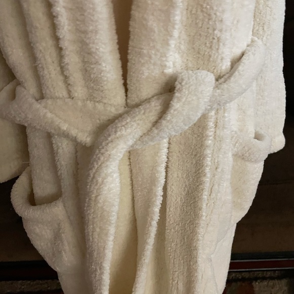Josie Marin • Fluffy • Yellow • X-Small • Robe - Picture 4 of 14
